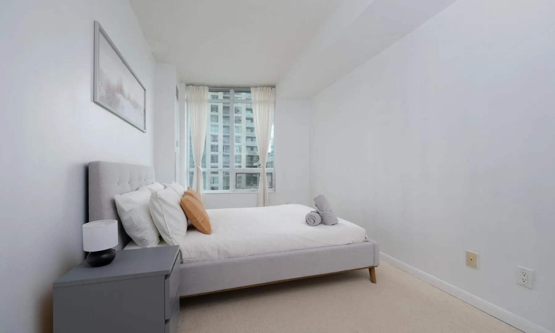 Fort York Suites Toronto 0*,  Canada